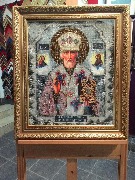 Николай Угодник. Вышивка бисером. Натяжка на задник обратимым скотчем. Широкая золотая рама.