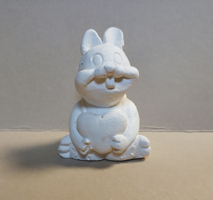 картинка Заяц  маленький с сердцем