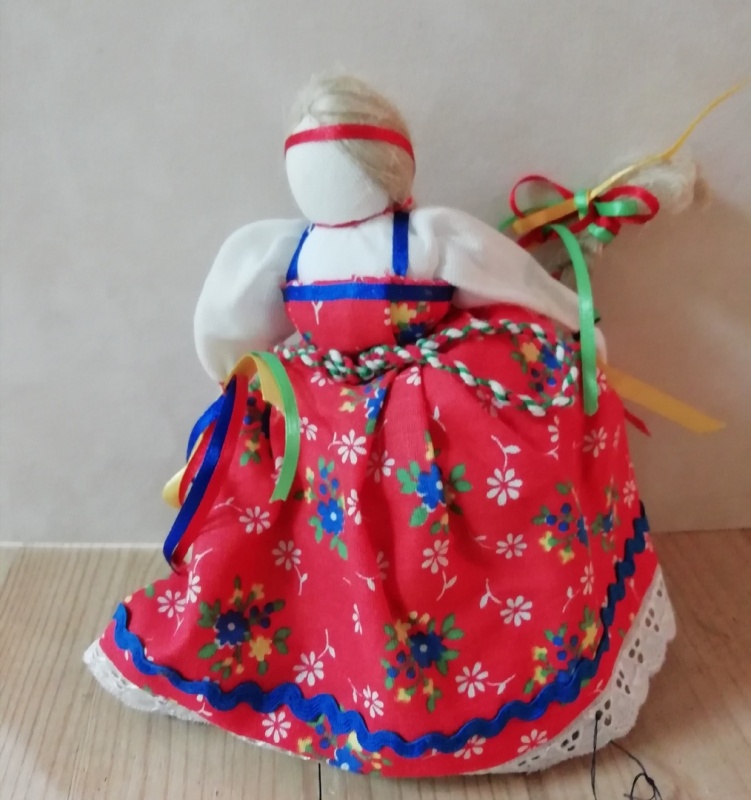 картинка Ермоленко Н.Н." Перевертыш в красном сарафане "